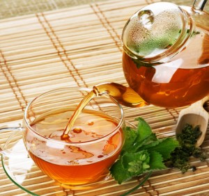 Gesund trinken: Tee mit Minze