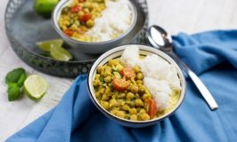 Veganes Kichererbsen-Curry mit Kokosmilch und Reis